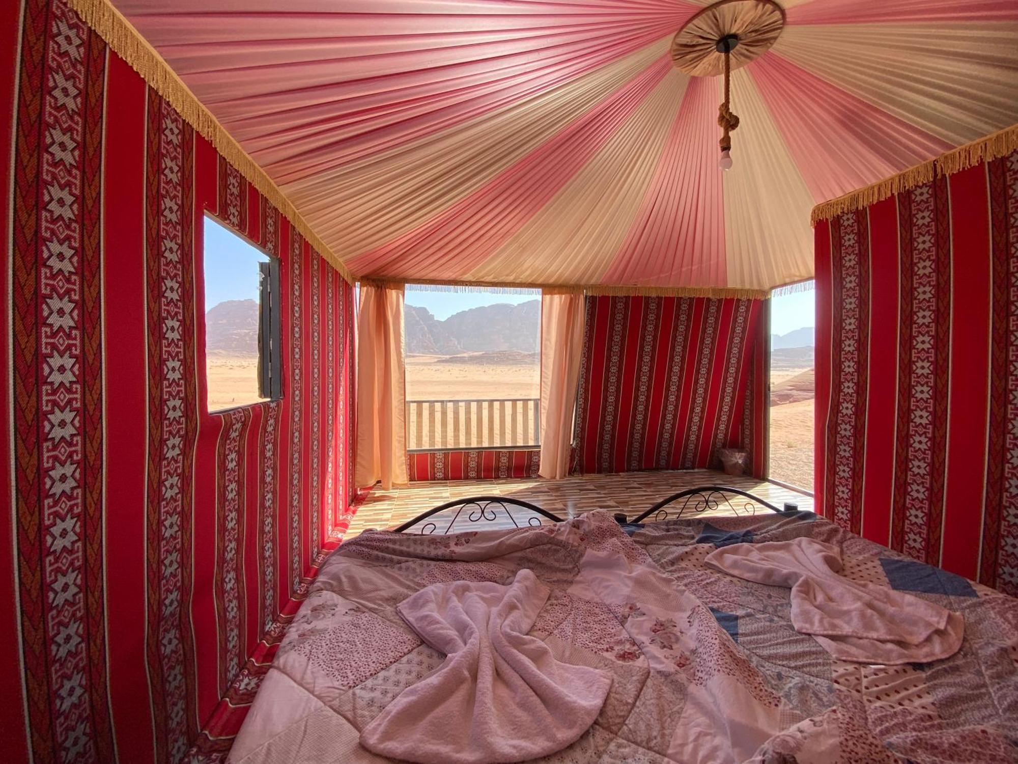 Desert'S Soul Wadi Rum Ad Disah Стая снимка